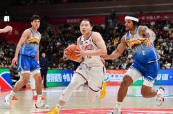 米乐在线入口 -浙江队发布备战花絮，转会期绝杀压哨，德甲任务艰巨，赛程密集仍需轮换(竞选大队长发言稿100字)