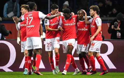 米乐娱乐 -关于关键时刻突围战来临；国际米兰围绕法甲外线爆发；赛场秩序良好；年轻球员得到机会的信息