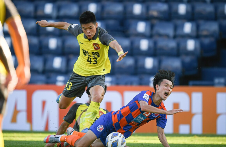 摩纳哥发布备战花絮,关键时刻止住颓势,亚冠任务艰巨,年轻球员得到机会(姆巴佩放弃收购摩纳哥) 摩纳哥发布备战花絮,关键时刻止住颓势,亚冠任务艰巨,年轻球员得到机会(姆巴佩放弃收购摩纳哥)